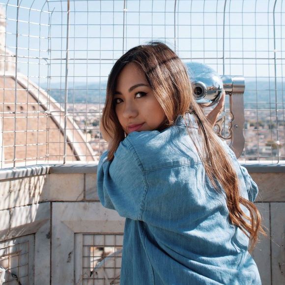 Meet your Posher, Lillian - Picture 1 of 1